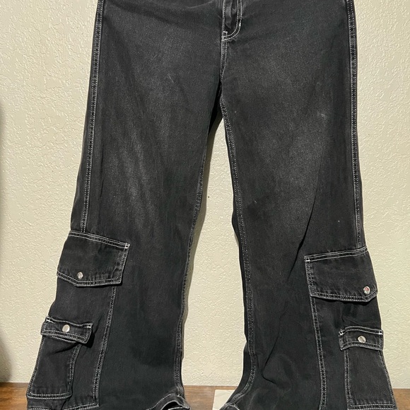 BDG Pants - BDG Black Wide-Leg Cargo Pants with Contrast Stitching